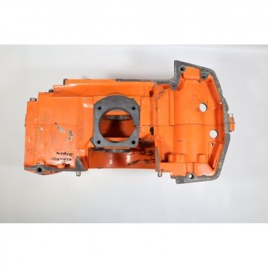 Genuine Crankcase Husqvarna 242 246 42 238 chainsaw 501620502 5 Genuine Crankcase Husqvarna 242 246 42 238 chainsaw 501620502 5