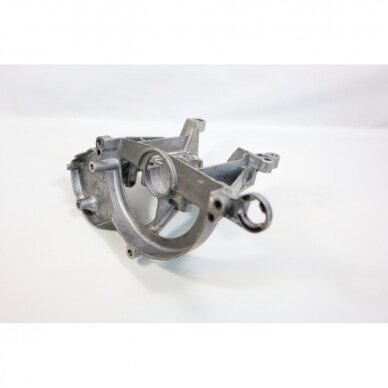 Genuine Crankcase Husqvarna 325Cx 322R 322C 323R 323C 326RX Jonsered GT2125 trimmer 537041101 3