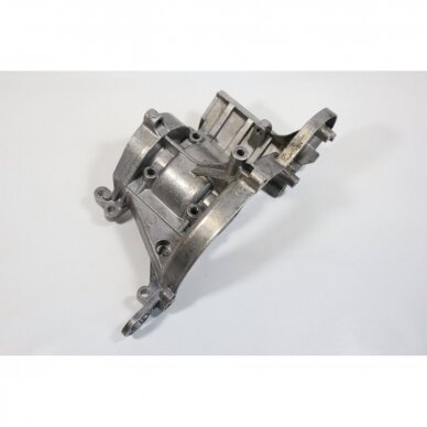 Genuine Crankcase Husqvarna 325Cx 322R 322C 323R 323C 326RX Jonsered GT2125 trimmer 537041101 4 Genuine Crankcase Husqvarna 325Cx 322R 322C 323R 323C 326RX Jonsered GT2125 trimmer 537041101 4