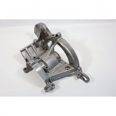 Genuine Crankcase Husqvarna 325Cx 322R 322C 323R 323C 326RX Jonsered GT2125 trimmer 537041101 6 Genuine Crankcase Husqvarna 325Cx 322R 322C 323R 323C 326RX Jonsered GT2125 trimmer 537041101 6