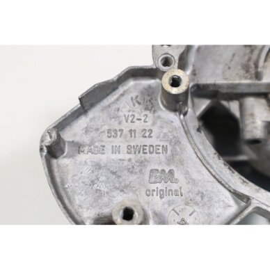 Genuine Crankcase Husqvarna 325Cx 322R 322C 323R 323C 326RX Jonsered GT2125 trimmer 537041102 9 Genuine Crankcase Husqvarna 325Cx 322R 322C 323R 323C 326RX Jonsered GT2125 trimmer 537041102 9