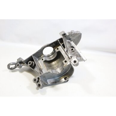 Genuine Crankcase Husqvarna 325Cx 322R 322C 323R 323C 326RX Jonsered GT2125 trimmer 537041102 2 Genuine Crankcase Husqvarna 325Cx 322R 322C 323R 323C 326RX Jonsered GT2125 trimmer 537041102 2