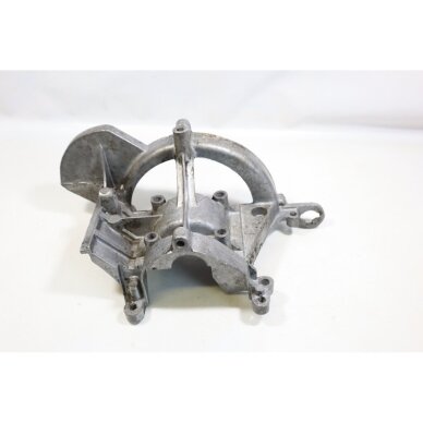 Genuine Crankcase Husqvarna 325Cx 322R 322C 323R 323C 326RX Jonsered GT2125 trimmer 537041102 4 Genuine Crankcase Husqvarna 325Cx 322R 322C 323R 323C 326RX Jonsered GT2125 trimmer 537041102 4