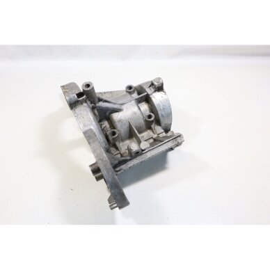 Genuine Crankcase Husqvarna 325Cx 322R 322C 323R 323C 326RX Jonsered GT2125 trimmer 537041102 7 Genuine Crankcase Husqvarna 325Cx 322R 322C 323R 323C 326RX Jonsered GT2125 trimmer 537041102 7