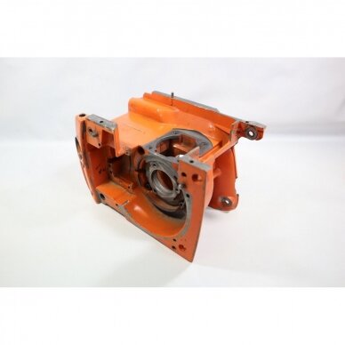 Genuine Crankcase Husqvarna 444 chainsaw 501661060 1 Genuine Crankcase Husqvarna 444 chainsaw 501661060 1