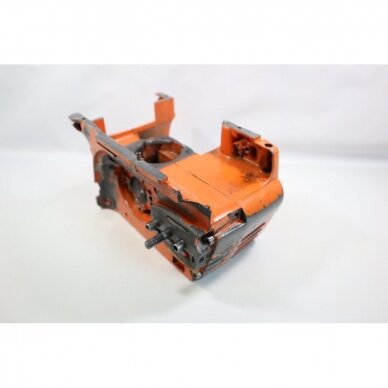 Genuine Crankcase Husqvarna 444 chainsaw 501661060 2 Genuine Crankcase Husqvarna 444 chainsaw 501661060 2