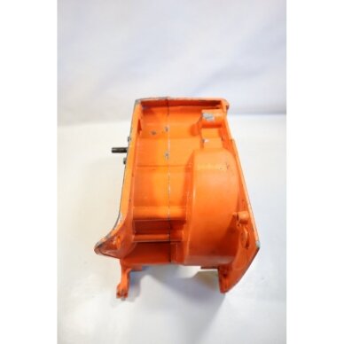 Genuine Crankcase Husqvarna 444 chainsaw 501661060 4 Genuine Crankcase Husqvarna 444 chainsaw 501661060 4