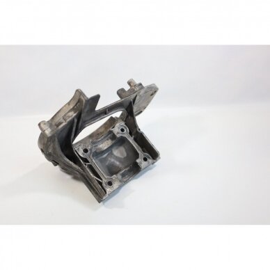 Genuine Crankcase Jonsered GT2126 Husqvarna 125 brushcutter 545054601 2 Genuine Crankcase Jonsered GT2126 Husqvarna 125 brushcutter 545054601 2