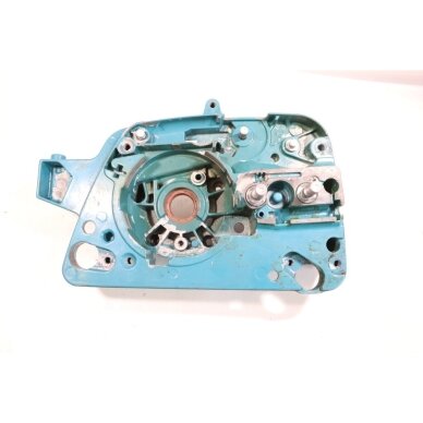 Genuine Crankcase Makita EA4300F chainsaw 195-111-161, 195-111-112 9 Genuine Crankcase Makita EA4300F chainsaw 195-111-161, 195-111-112 9
