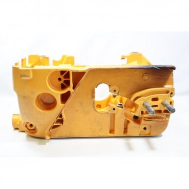 Genuine Crankcase McCULLOCH 436 441 442 Partner 351 352 370 371 390 391 401 420 chainsaw 530056596 4 Genuine Crankcase McCULLOCH 436 441 442 Partner 351 352 370 371 390 391 401 420 chainsaw 530056596 4