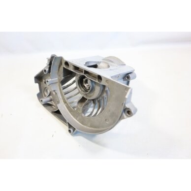 Genuine Crankcase McCULLOCH 6028 4528 Husqvarna 122HD45 122HD60 Jonsered HT2218 HT2223 hedge trimmer 577669901 1 Genuine Crankcase McCULLOCH 6028 4528 Husqvarna 122HD45 122HD60 Jonsered HT2218 HT2223 hedge trimmer 577669901 1