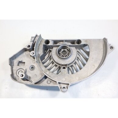 Genuine Crankcase McCULLOCH 6028 4528 Husqvarna 122HD45 122HD60 Jonsered HT2218 HT2223 hedge trimmer 577669901 7 Genuine Crankcase McCULLOCH 6028 4528 Husqvarna 122HD45 122HD60 Jonsered HT2218 HT2223 hedge trimmer 577669901 7