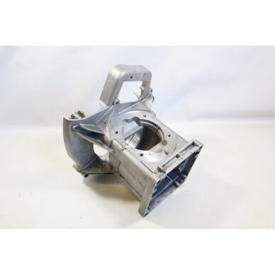 Genuine Crankcase Partner 347 407 437 477 497 McCulloch Cabrio Plus 347 407 437 467 497 Elite 610 810 10 210 510 710 brushcutter 538250074