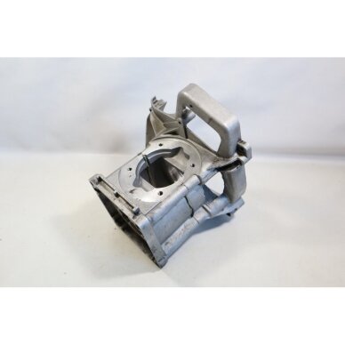 Genuine Crankcase Partner 347 407 437 477 497 McCulloch Cabrio Plus 347 407 437 467 497 Elite 610 810 10 210 510 710 brushcutter 538250074 1