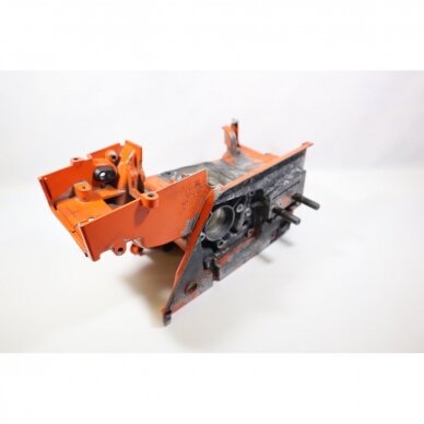 Genuine Crankcase Tanaka ECV4501 chainsaw 0720406690 2 Genuine Crankcase Tanaka ECV4501 chainsaw 0720406690 2