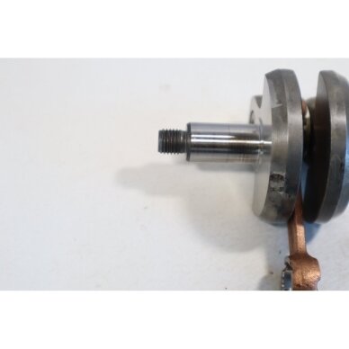 Genuine Crankshaft Alpina CB27 CB32 CT27 TR27 Castelgarden GB27 GB32 GT27 TB32 XB27 XB32 XR27 Mountfield MB2601 MB2602 MB3001 MB3002 MT2601 MT2607 Stiga B32 SB25 SB27 SB32 ST27 STSpA M27 M32 BG26 TRYUN3000 brushcutter 123020019/0 5 Genuine Crankshaft Alpina CB27 CB32 CT27 TR27 Castelgarden GB27 GB32 GT27 TB32 XB27 XB32 XR27 Mountfield MB2601 MB2602 MB3001 MB3002 MT2601 MT2607 Stiga B32 SB25 SB27 SB32 ST27 STSpA M27 M32 BG26 TRYUN3000 brushcutter 123020019/0 5
