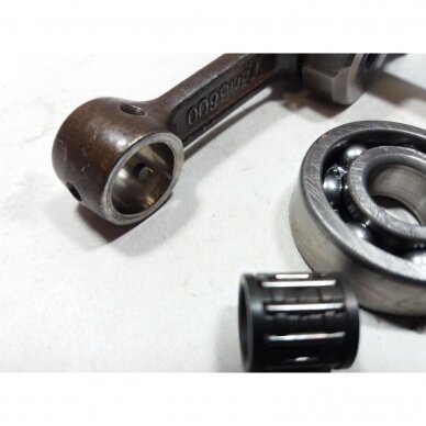 Genuine Crankshaft Echo CS 3900 chainsaw 10010135430 2 Genuine Crankshaft Echo CS 3900 chainsaw 10010135430 2