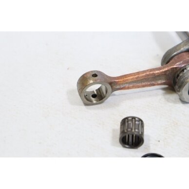 Genuine Crankshaft Husqvarna 122C McCulloch T22 LS LCS trimmer 577380501 2 Genuine Crankshaft Husqvarna 122C McCulloch T22 LS LCS trimmer 577380501 2
