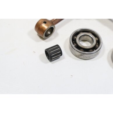 Genuine Crankshaft Husqvarna 40 45 51 55 Jonsered 2041 2045 Partner 400 chainsaw 503573805 1 Genuine Crankshaft Husqvarna 40 45 51 55 Jonsered 2041 2045 Partner 400 chainsaw 503573805 1
