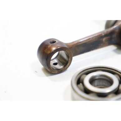 Genuine Crankshaft Husqvarna 444 44 chainsaw 501672201 2 Genuine Crankshaft Husqvarna 444 44 chainsaw 501672201 2