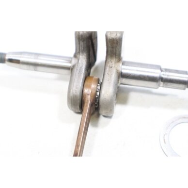Genuine Crankshaft Jonsered 450 520 SP 510 SP 535 chainsaw 504071073 2 Genuine Crankshaft Jonsered 450 520 SP 510 SP 535 chainsaw 504071073 2