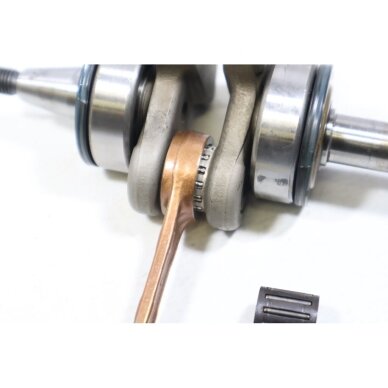 Genuine Crankshaft Jonsered CS2245 CS2250 Husqvarna 445 450 chainsaw 544058801 3 Genuine Crankshaft Jonsered CS2245 CS2250 Husqvarna 445 450 chainsaw 544058801 3
