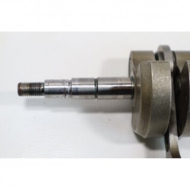 Genuine Crankshaft McCULLOCH Poulan Jonsered CS2137 Partner 351 352 371 382 391 401 421 422 chainsaw 530047062 4 Genuine Crankshaft McCULLOCH Poulan Jonsered CS2137 Partner 351 352 371 382 391 401 421 422 chainsaw 530047062 4