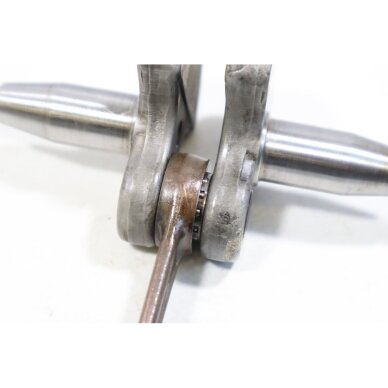 Genuine Crankshaft Partner B370 brushcutter 502050801 2 Genuine Crankshaft Partner B370 brushcutter 502050801 2