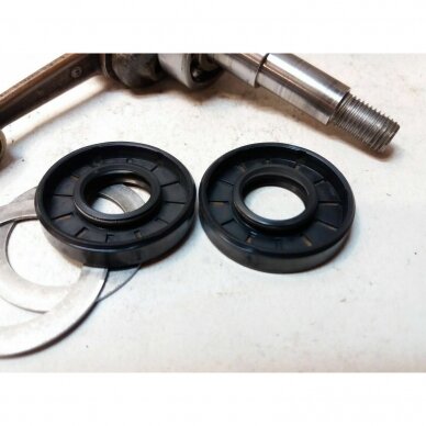 Genuine Crankshaft Solo 647 654 chainsaw 2200826 1 Genuine Crankshaft Solo 647 654 chainsaw 2200826 1