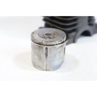 Genuine Cylinder Kit 38mm Husqvarna 136 137 141 Jonsered 2036 2040 chainsaw 530069940 7