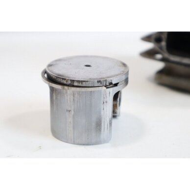 Genuine Cylinder & Piston Kit 40mm Jonsered 410 chainsaw 4420017 8 Genuine Cylinder & Piston Kit 40mm Jonsered 410 chainsaw 4420017 8