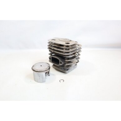 Genuine Cylinder & Piston Kit 40mm Jonsered 410 chainsaw 4420017 Genuine Cylinder & Piston Kit 40mm Jonsered 410 chainsaw 4420017