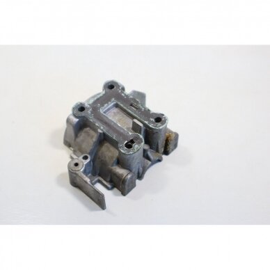 Genuine Engine Pan Cap Husqvarna 33 38 Partner 360 chainsaw 507476433 2 Genuine Engine Pan Cap Husqvarna 33 38 Partner 360 chainsaw 507476433 2