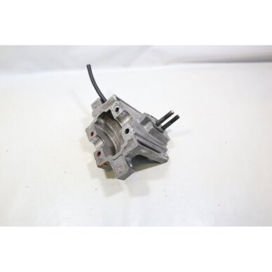 Genuine Engine Pan Crankcase McCulloch MAC836 838 AV chainsaw 301055 Genuine Engine Pan Crankcase McCulloch MAC836 838 AV chainsaw 301055