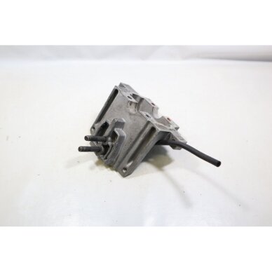 Genuine Engine Pan Crankcase McCulloch MAC836 838 AV chainsaw 301055 2 Genuine Engine Pan Crankcase McCulloch MAC836 838 AV chainsaw 301055 2