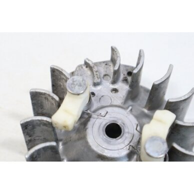 Genuine Flywheel Efco 134 135 138 Oleo Mac 935X 938 941 chainsaw 094100151R 2 Genuine Flywheel Efco 134 135 138 Oleo Mac 935X 938 941 chainsaw 094100151R 2