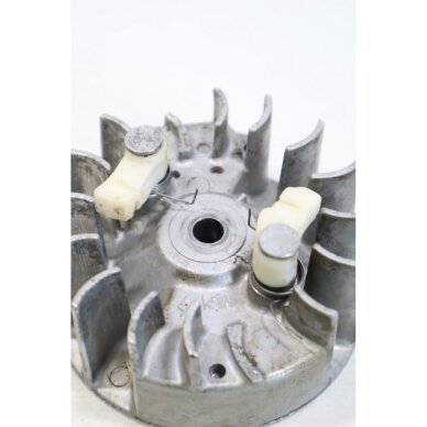 Genuine Flywheel Efco 134 135 138 Oleo Mac 935X 938 941 chainsaw 094100151R 3 Genuine Flywheel Efco 134 135 138 Oleo Mac 935X 938 941 chainsaw 094100151R 3