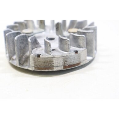 Genuine Flywheel Husqvarna 40 45 49 Jonsered 2041 2045 2050 Partner 460 chainsaw 503790004 2 Genuine Flywheel Husqvarna 40 45 49 Jonsered 2041 2045 2050 Partner 460 chainsaw 503790004 2
