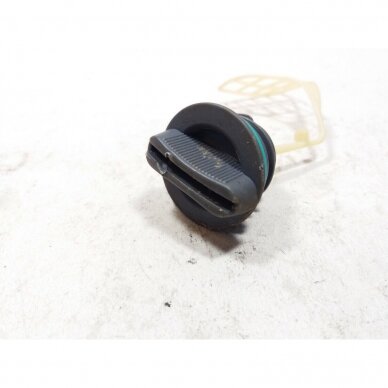 Genuine Fuel Oil Tank Cap Oleo Mac 940 chainsaw 50052005 1 Genuine Fuel Oil Tank Cap Oleo Mac 940 chainsaw 50052005 1
