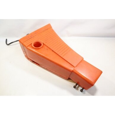 Genuine Fuel Tank Husqvarna 39R 240R 245R 245RX 250R 250RX 252RX brushcutter 502115104 3 Genuine Fuel Tank Husqvarna 39R 240R 245R 245RX 250R 250RX 252RX brushcutter 502115104 3