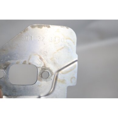Genuine Heat Deflector Husqvarna 435 440 135 140 Jonsered CS2240 chainsaw 501323101 6 Genuine Heat Deflector Husqvarna 435 440 135 140 Jonsered CS2240 chainsaw 501323101 6