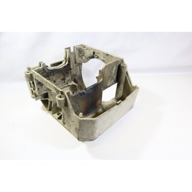 Genuine Motor Housing Dolmar MS 4000 4010 3300 3310 4500 4510 brushcutter 386 110 011 2 Genuine Motor Housing Dolmar MS 4000 4010 3300 3310 4500 4510 brushcutter 386 110 011 2