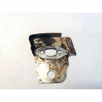 Genuine Muffler Back Plate Deflector Partner 351 370 390 420 Chainsaw 530038237 Genuine Muffler Back Plate Deflector Partner 351 370 390 420 Chainsaw 530038237