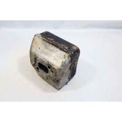 Genuine Muffler Dolmar 100 102 PS341 PS33 PS340 PS400 PS401 chainsaw 021174300 2 Genuine Muffler Dolmar 100 102 PS341 PS33 PS340 PS400 PS401 chainsaw 021174300 2