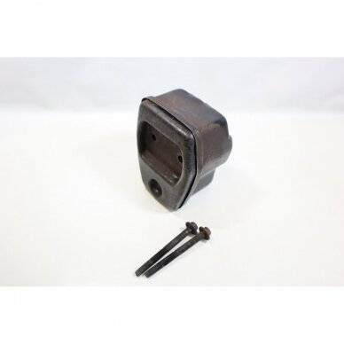Genuine Muffler McCULLOCH Poulan Jonsered CS2137 Partner 351 352 371 382 391 401 421 422 chainsaw 530047207 Genuine Muffler McCULLOCH Poulan Jonsered CS2137 Partner 351 352 371 382 391 401 421 422 chainsaw 530047207