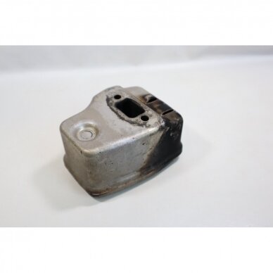 Genuine Muffler McCULLOCH Poulan Jonsered CS2137 Partner 351 352 371 382 391 401 421 422 chainsaw 530047207 5 Genuine Muffler McCULLOCH Poulan Jonsered CS2137 Partner 351 352 371 382 391 401 421 422 chainsaw 530047207 5