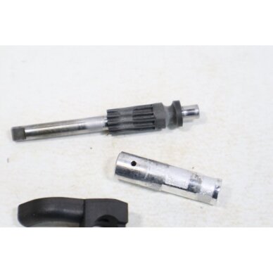 Genuine Oil Pump Husqvarna 340 345 350 135 435 440 445 450 Jonsered 2141 2145 2150 2240 2245 2250 chainsaw 503932101 1