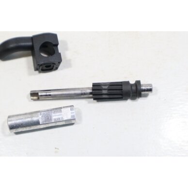 Genuine Oil Pump Husqvarna 340 345 350 135 435 440 445 450 Jonsered 2141 2145 2150 2240 2245 2250 chainsaw 503932101 1