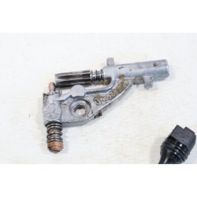 Genuine Oil Pump Husqvarna 357 359 455 460 461 465 Jonsered CS2156 CS2159 CS2255 chainsaw 537105502 3