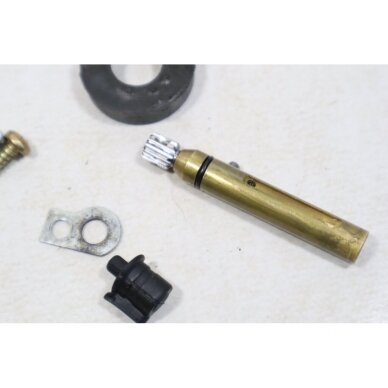 Genuine Oil Pump STIGA SP340 SP370 SP382 SP410 chainsaw 4252220 1 Genuine Oil Pump STIGA SP340 SP370 SP382 SP410 chainsaw 4252220 1